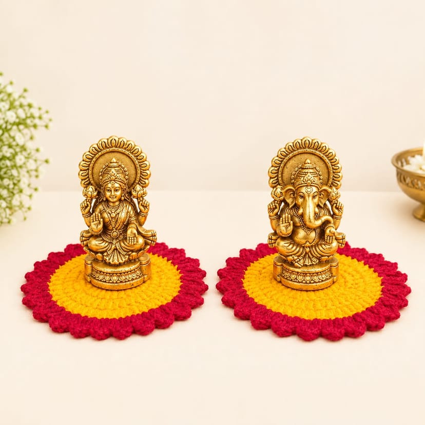 Crochet Aasan For God Idols - Image 1